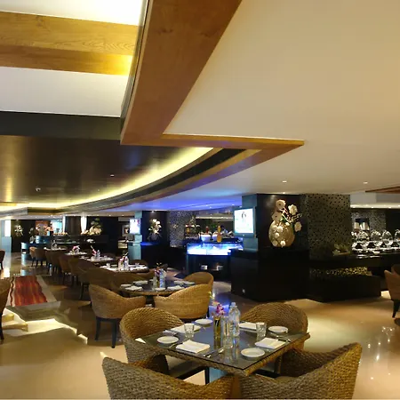 Hotel Sahara Star-3