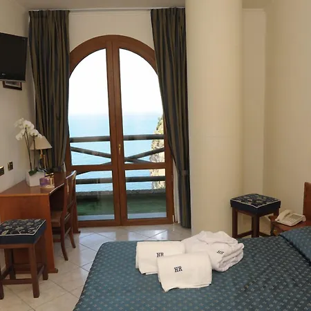 HR Hotel&Spa-3