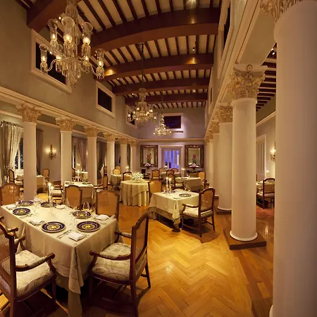 Taj Falaknuma Palace-2