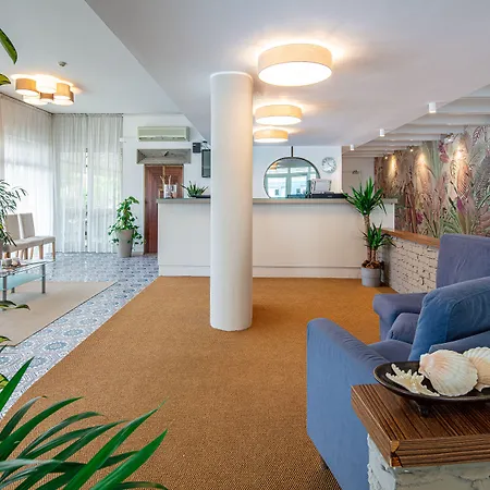 Hotel Pigalle-3