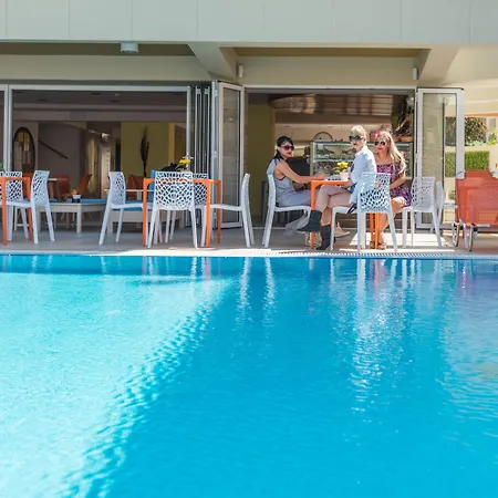 Majestic Hotel - Adults Only-3