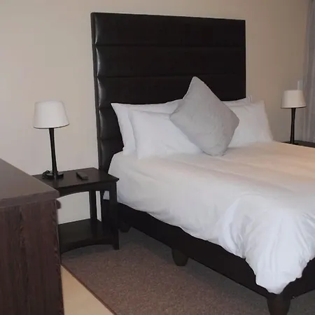 6 On Morris Guest Lodge-2