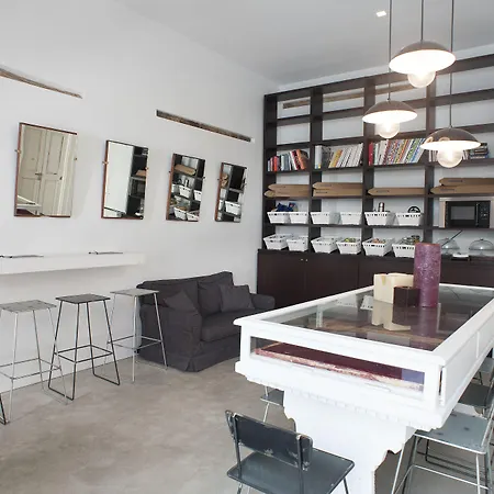 Belledonne Suite & Gallery-3