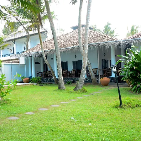 Villa Tissa Beach Resort-2