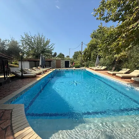 Makis House-2