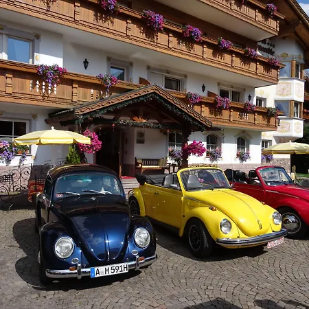 Hotel Garni Concordia - Dolomites Home-2