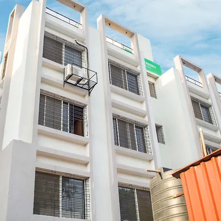 Treebo Naunidh Suites-3
