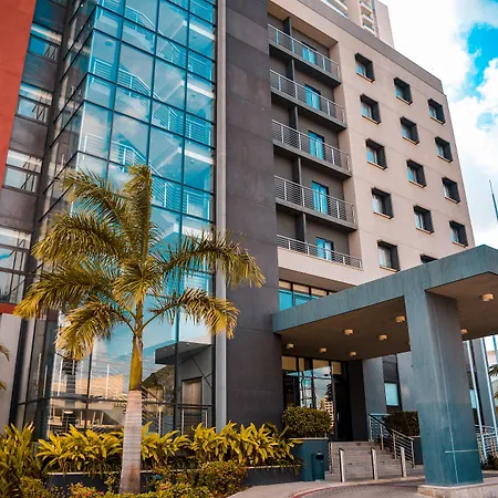 Crowne Plaza - Dar Es Salaam By Ihg-2