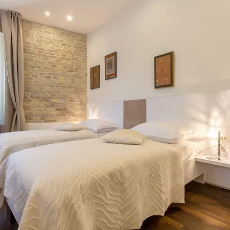 Pellegrini Luxury Rooms-2