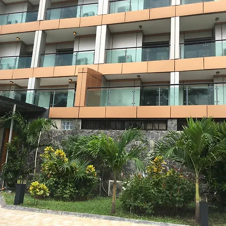 Maroko Bayshore Suites-2