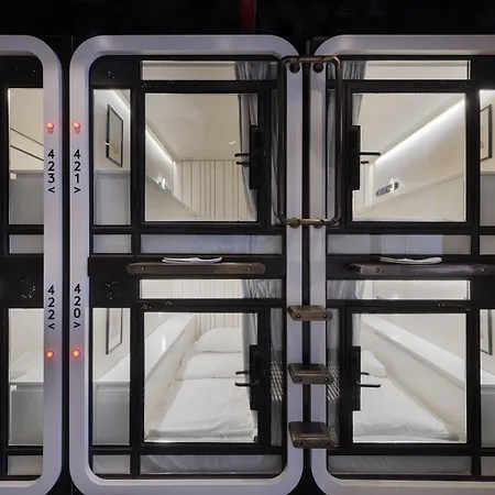 The O Pod Capsule Hotel-3