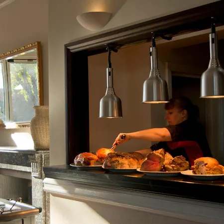 Crofts Hotel-3