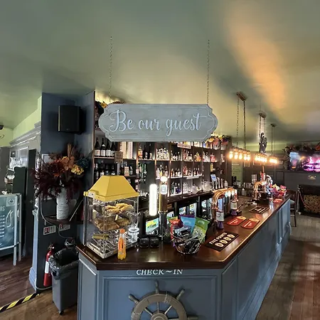 Dockers Inn-2