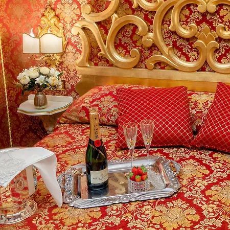 La Veneziana Boutique Rooms-3