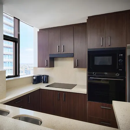 Meriton Suites Pitt Street, Sydney-2