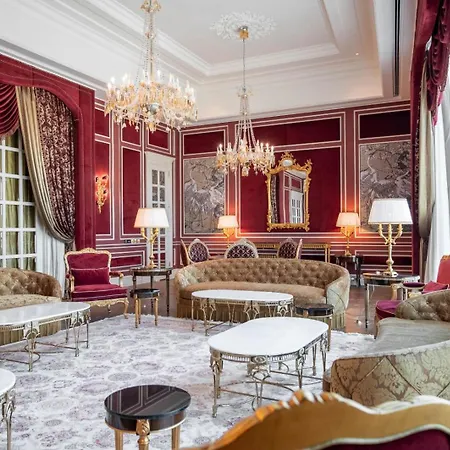 The Bentley Luxury Hotel & Suites-3