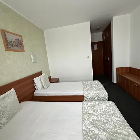 Family Hotel 007 Ivan Dimitrov-Kuklata 15 Str-3