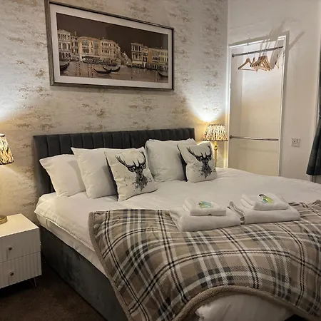 Brig O'Doon Guest House-3