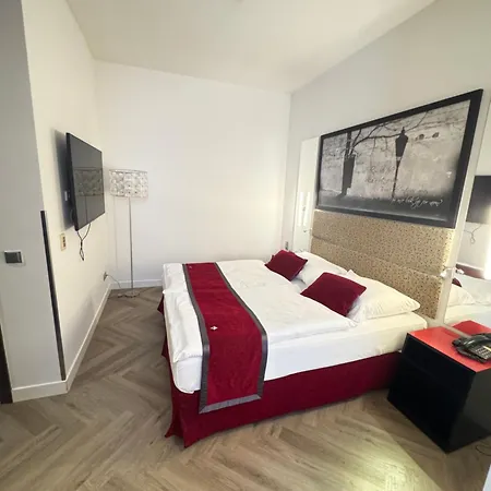 Red & Blue Design Hotel Prague-3