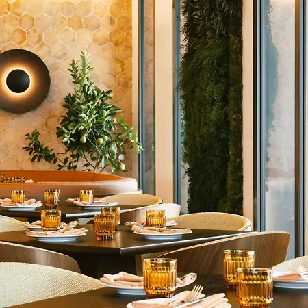 The Social Hub Barcelona Poblenou Extended Stay-3