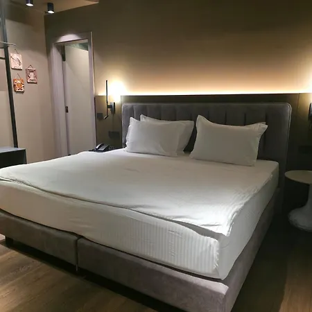Mondial Hotel-3