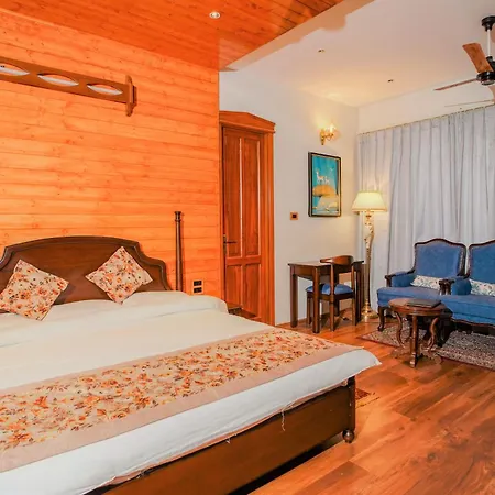 Neelesh Inn - Luxury Lake View Resort With Swimming Pool On Bhimtal Lake-2