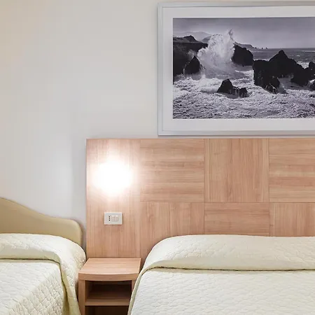 Hotel Corinna-3