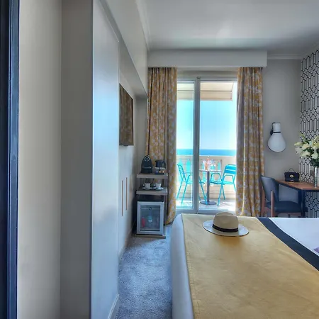 Mercure Nice Marche Aux Fleurs-3