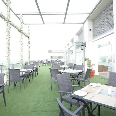 Radisson Hotel Agra-2