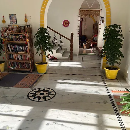 Seventh Heaven Inn Rishikesh-3