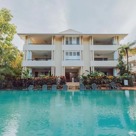 Cayman Villas Port Douglas-2