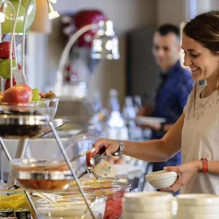 Mercure Thalasso & Spa Port Frejus-3