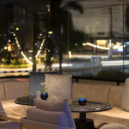 Courtyard By Marriott Phuket Town-3