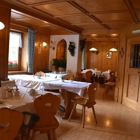 Garni Haus Tyrol-3