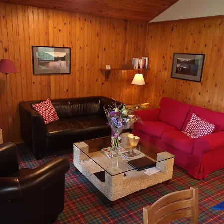 Loch Monzievaird Chalets-2