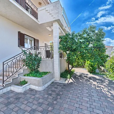 Apartmani Marina-3