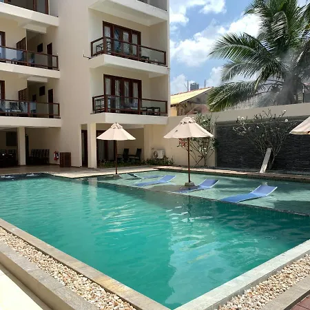 Sapphire Seas Beachfront Hotel-2
