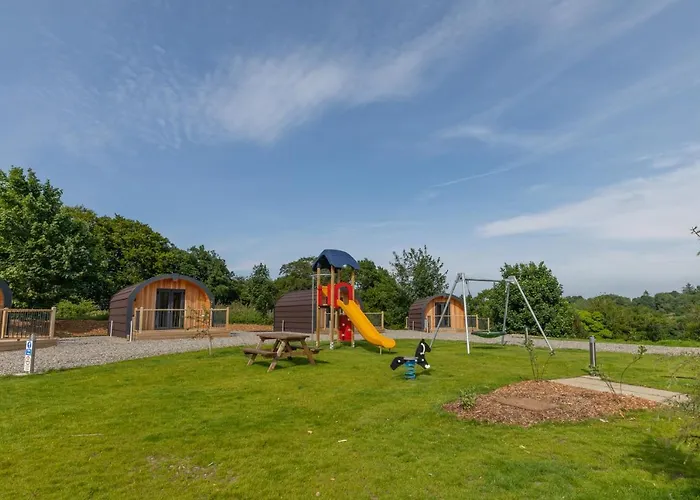 All Vacation Rentals Weedingshall Lodges