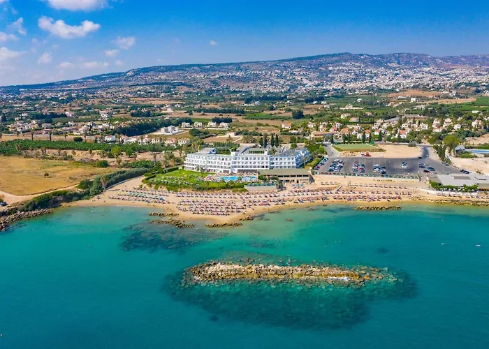 Hotel near College: Corallia Beach Hotel Apartments