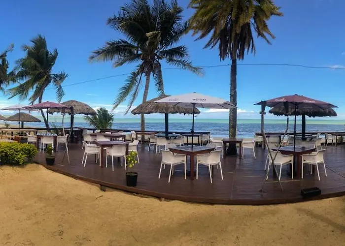 The Hostels Smugglers Cove Beach Resort &