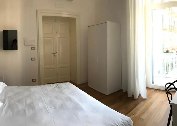 Albergo centrale: Lo Schiaccianoci B&B
