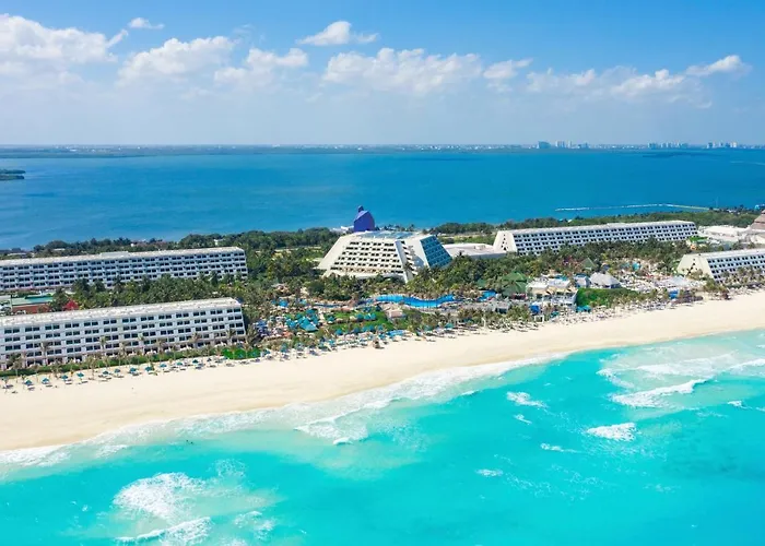 Cancun Hotels for Romantic Getaway with a view