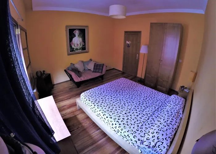 Hotel: A Casa Mia