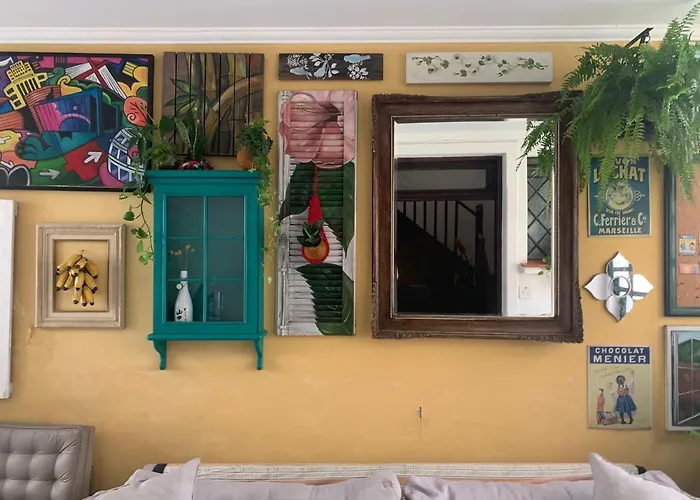 Hotel cerca del colegio: Villa Paraíso