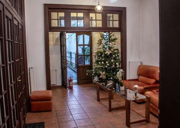 Cheap hotel: Happy Accomodation