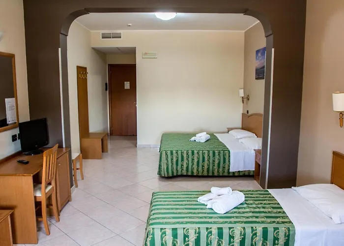 Hotel con piscina: Hotel San Giorgio