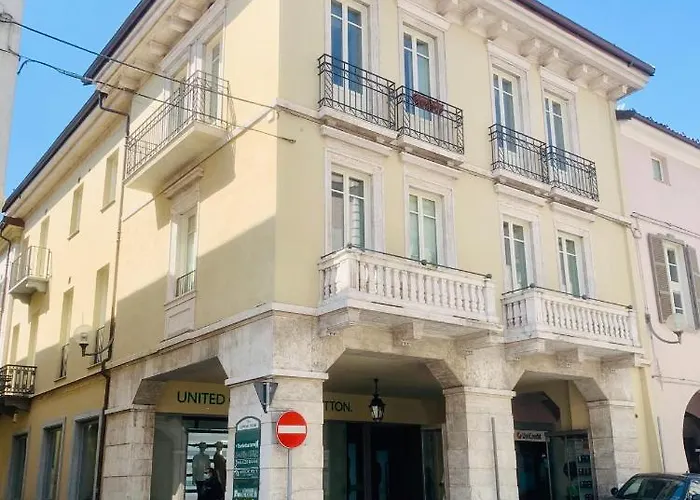 Hotel vicino al College: Roma 141
