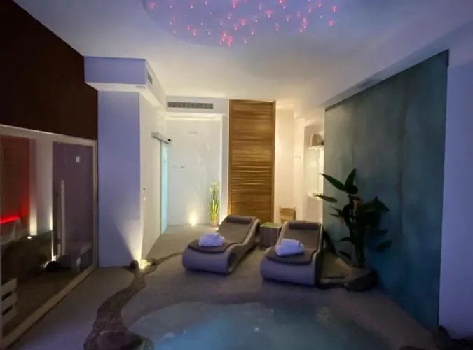 La villa: Blue Bay Suite & Spa