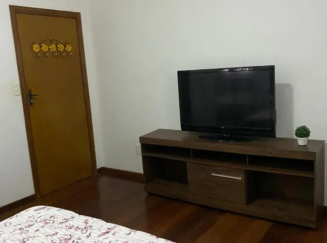 Hostel Gru Economico Com Quartos Individuais E Translado