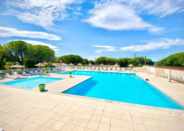Hotel met zwembad: Ulvf Les Residences Du Colombier